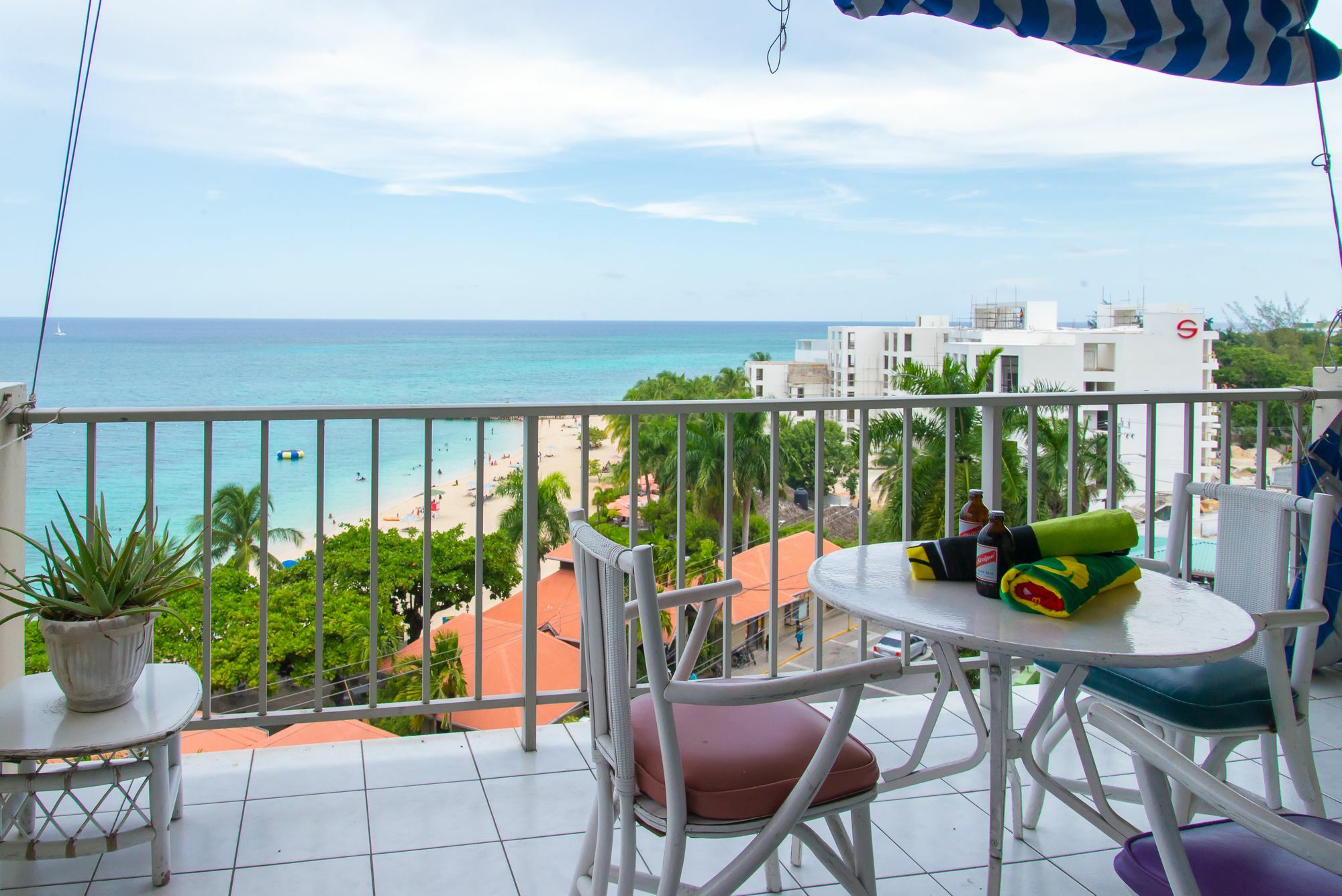 Montego Bay Club Apartments Dış mekan fotoğraf
