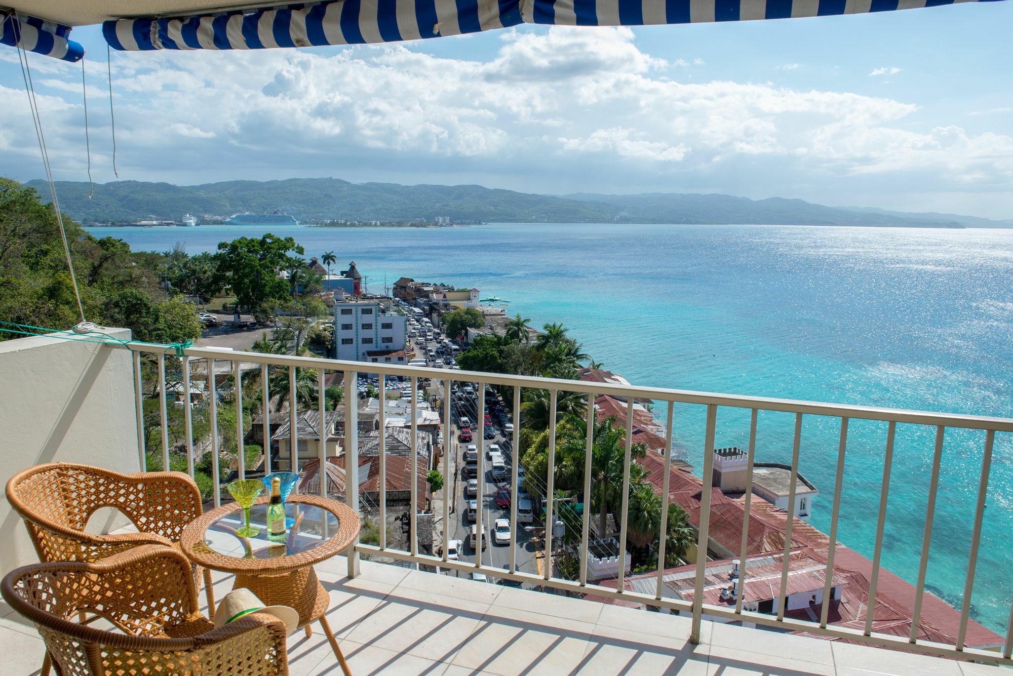 Montego Bay Club Apartments Dış mekan fotoğraf
